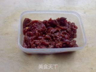 咖喱洋葱炒牛肉的做法步骤：3