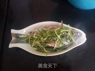 清蒸鲫鱼的做法步骤：6