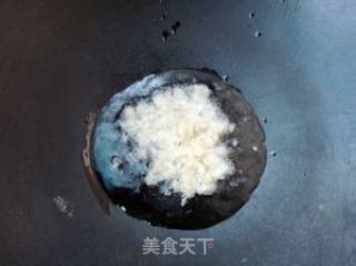 青椒炒平菇的做法步骤：4