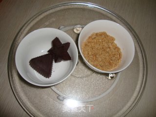 【巧克力奶油水果蛋糕】---夏天的味道的做法步骤：9