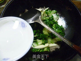 茭白炒君叠菜的做法步骤：8