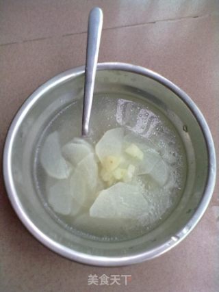 广式腊味煲仔饭的做法步骤：3