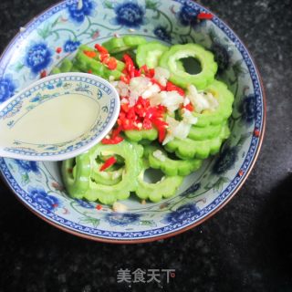 生拌苦瓜圈的做法步骤：4