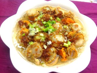 [蒜蓉粉丝蒸扇贝]-------蒸出鲜美味的做法步骤：8
