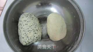 好看又好吃的小零嘴儿----双色芝麻焦叶儿的做法步骤：1