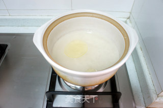 腊味煲仔饭的做法步骤：3