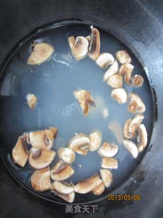 蒜薹炒面片的做法步骤：4