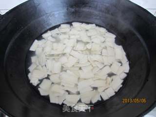 蒜薹炒面片的做法步骤：7