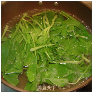 青叶碧玉*晶莹剔透-----水晶菠菜冻的做法步骤：6