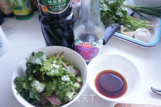 香菜牛肉拌黄瓜的做法步骤：6