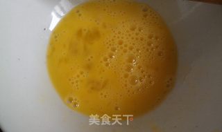 香椿炒鸡蛋的做法步骤：3