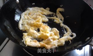 香椿炒鸡蛋的做法步骤：6