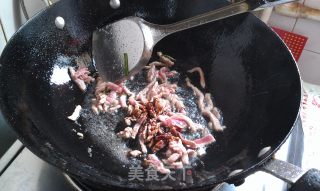 蒜苔炒肉的做法步骤：8