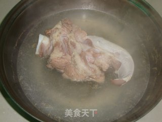 【蒜薹炒猪俐】-----哈哈，又是一道棒打八戒的做法步骤：2