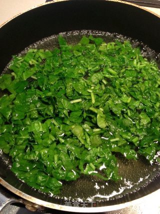 菠菜鸡蛋卷的做法步骤：2