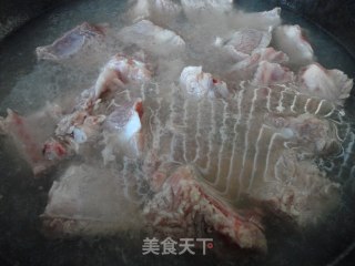 【冬瓜排骨汤】的做法步骤：2