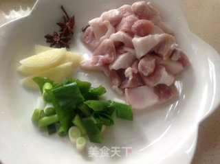 [酱焖豆角]------家常滋味最给力的做法步骤：3