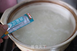 【鸡蛋木耳粥】的做法步骤：5