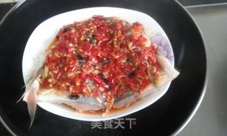 剁椒鱼头的做法步骤：8