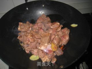 红烧羊肉的做法步骤：4