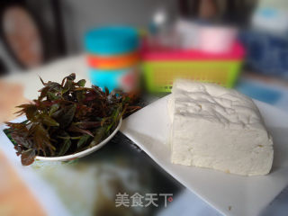 香椿拌豆腐的做法步骤：1