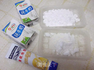 脆皮鲜奶的做法步骤：1