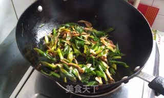青蒜苗炒肉的做法步骤：6