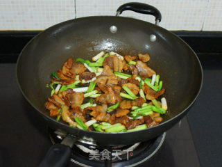 【回锅肉】的做法步骤：8
