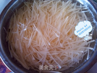 酸辣土豆丝的做法步骤：2