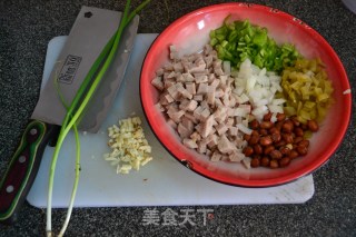 【什锦咸菜炒饭】的做法步骤：1