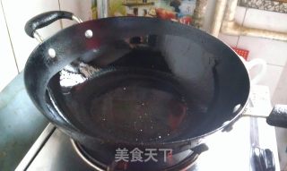 青蒜苗炒鸡蛋的做法步骤：3