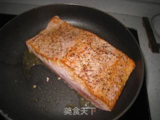 干煎三文鱼的做法步骤：7