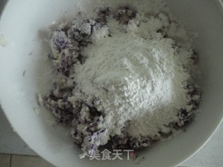 紫薯豆渣糯米饼的做法步骤：3