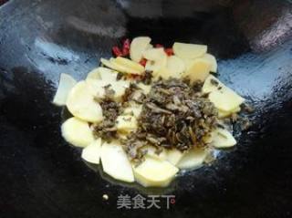 雪菜炒土豆片的做法步骤：6