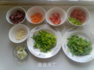 卷饼夹菜的做法步骤：3