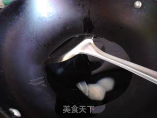 大蒜炒肉的做法步骤：3