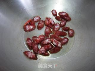 初夏的美味 --- 蒜苔炒腊肉的做法步骤：3