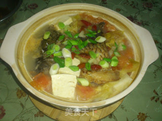 砂锅鲫鱼酸菜豆腐煲的做法步骤：5