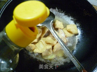 小油方烧橡皮鱼的做法步骤：9