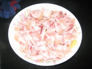 咸肉炖蛋的做法步骤：3
