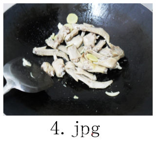 吮指酱鸭翅的做法步骤：4