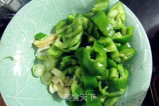 杭椒鸡块的做法步骤：5