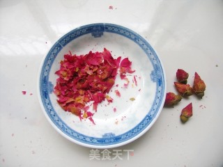 母亲节送给女人的绝好甜品——玫瑰醪糟酿蛋的做法步骤：7