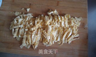 凉拌油豆皮的做法步骤：2