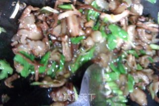 蒜苗腊肉的做法步骤：4