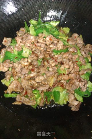 苦瓜炒肉的做法步骤：5
