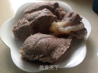 [私家酱牛肉]的做法步骤：1