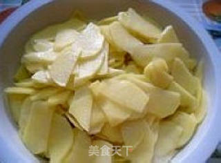 香辣馆土豆大翻身-----------〖干锅土豆片〗的做法步骤：1