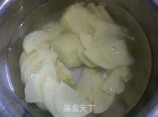 香辣馆土豆大翻身-----------〖干锅土豆片〗的做法步骤：2
