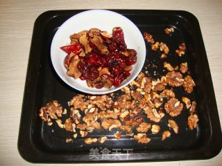 【红枣核桃红糖糕】----补血美容的零食的做法步骤：1